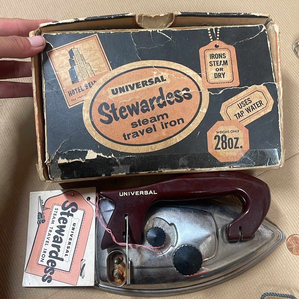 Vintage alert! Travel steam iron old iron